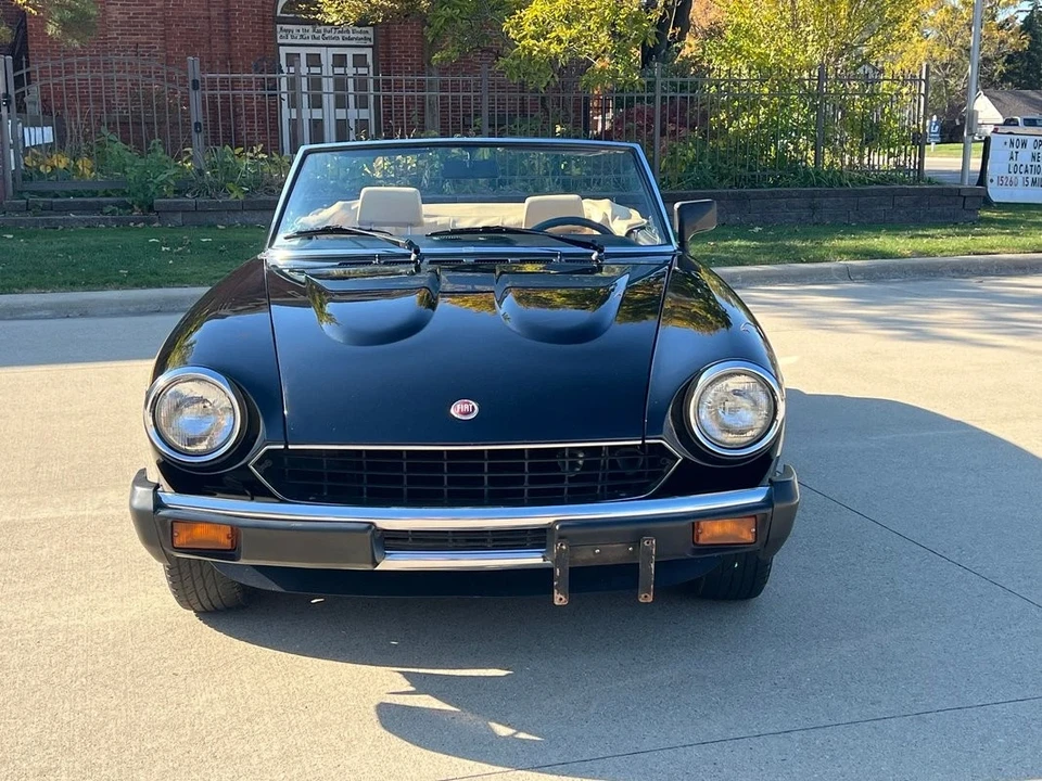 1982 Fiat 124 Sport Spider - Image 20 of 21