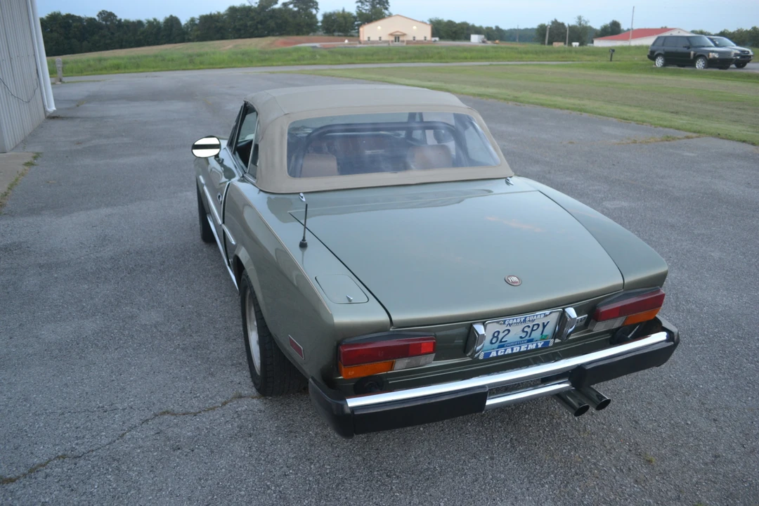 1982 Fiat 124 Sport Spider - Image 14 of 31