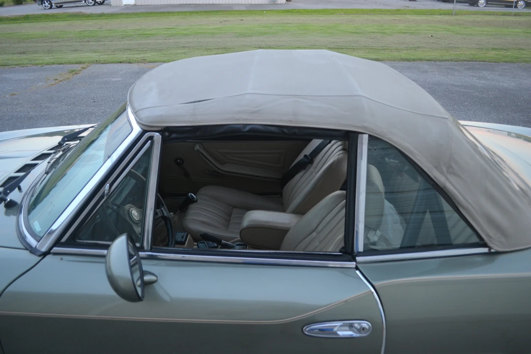 1982 Fiat 124 Sport Spider - Image 17 of 31