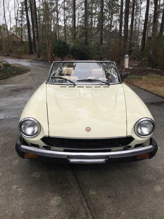1982 Fiat 124 Sport Spider - Image 10 of 31
