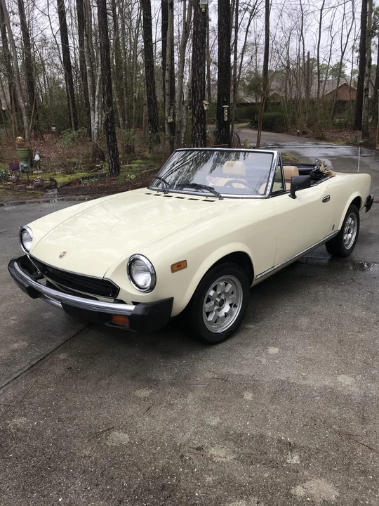 1982 Fiat 124 Sport Spider - Image 3 of 31