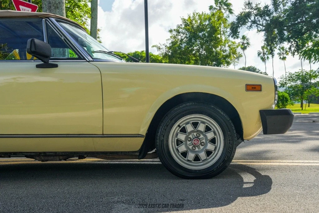 1982 Fiat 124 Sport Spider - Image 11 of 12