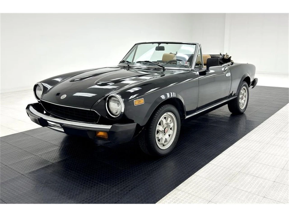 1982 Fiat - Image 2 of 31