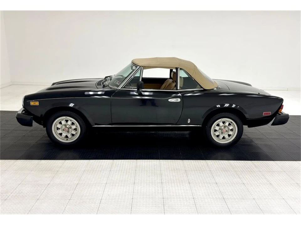 1982 Fiat - Image 3 of 31