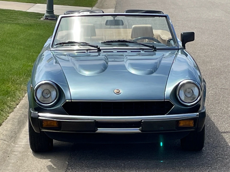 1982 Fiat 124 Sport Spider - Image 25 of 31