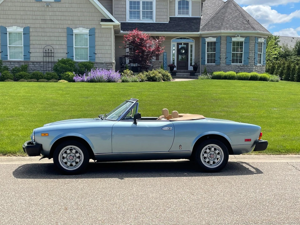 1982 Fiat 124 Sport Spider - Image 6 of 31