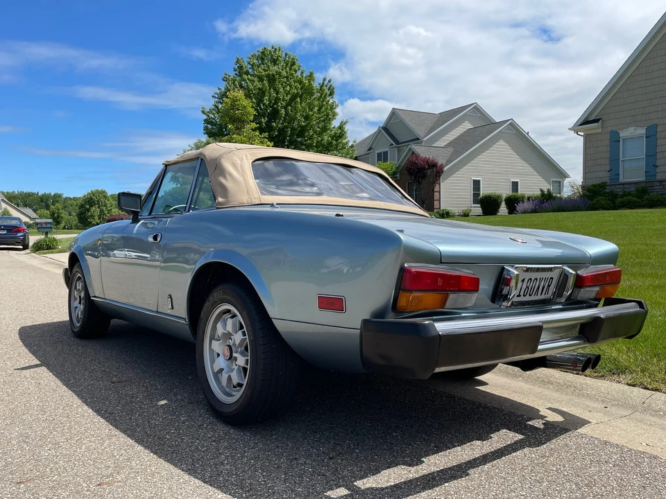 1982 Fiat 124 Sport Spider - Image 11 of 31