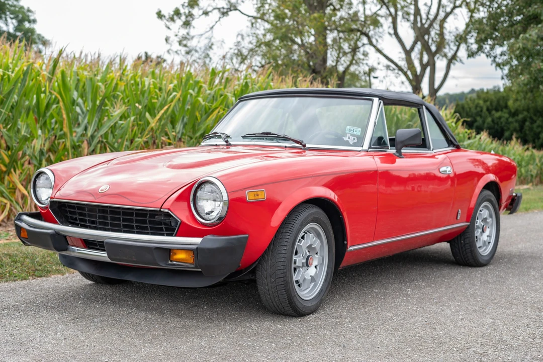 1982 Fiat 124 Sport Spider - Image 12 of 31
