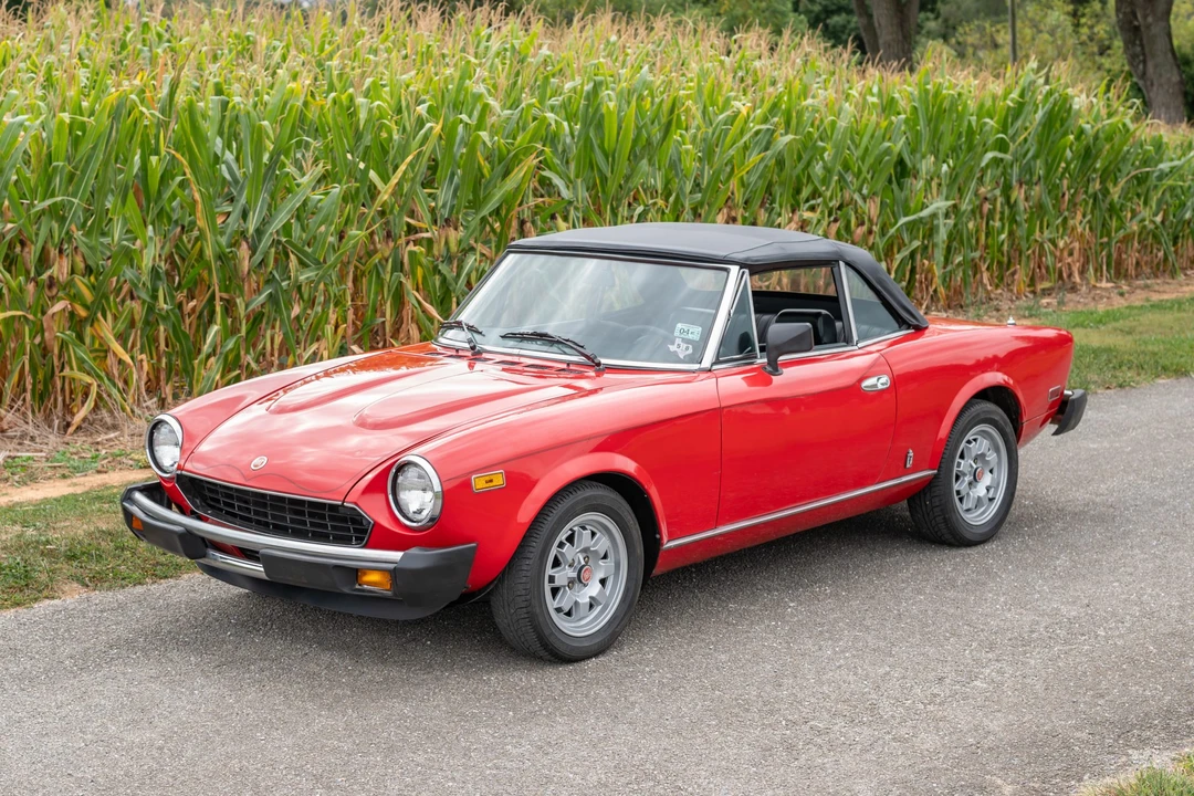 1982 Fiat 124 Sport Spider - Image 10 of 31