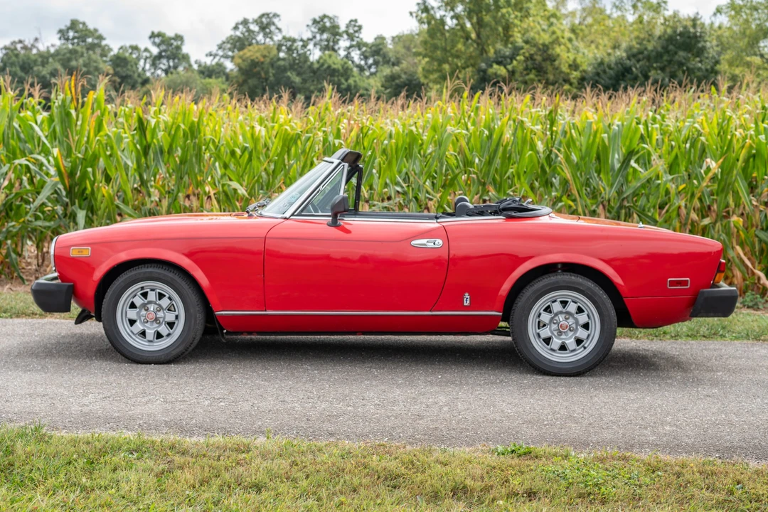 1982 Fiat 124 Sport Spider - Image 3 of 31