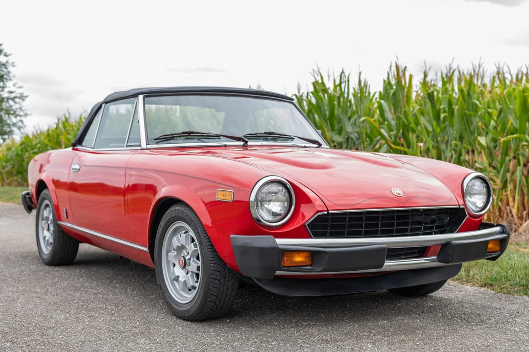 1982 Fiat 124 Sport Spider - Image 20 of 31