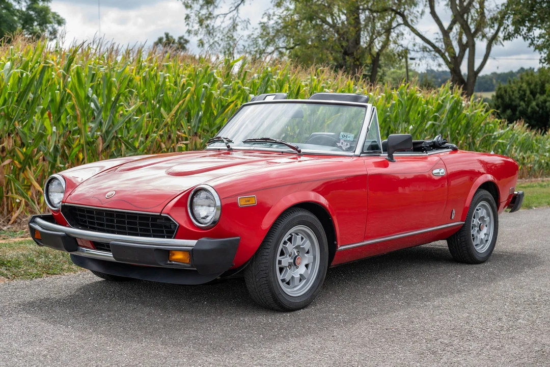 1982 Fiat 124 Sport Spider - Image 2 of 31