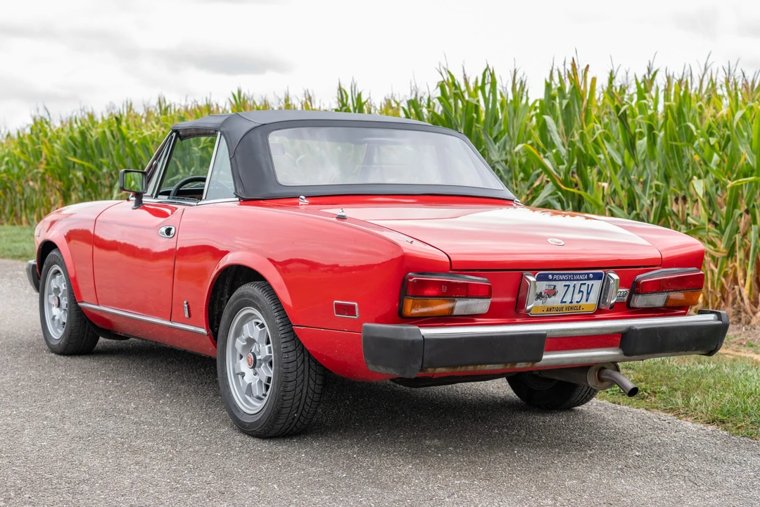 1982 Fiat 124 Sport Spider - Image 14 of 31