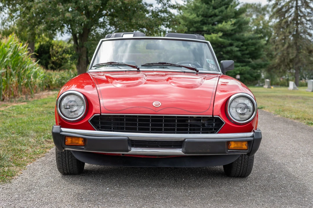 1982 Fiat 124 Sport Spider - Image 9 of 31