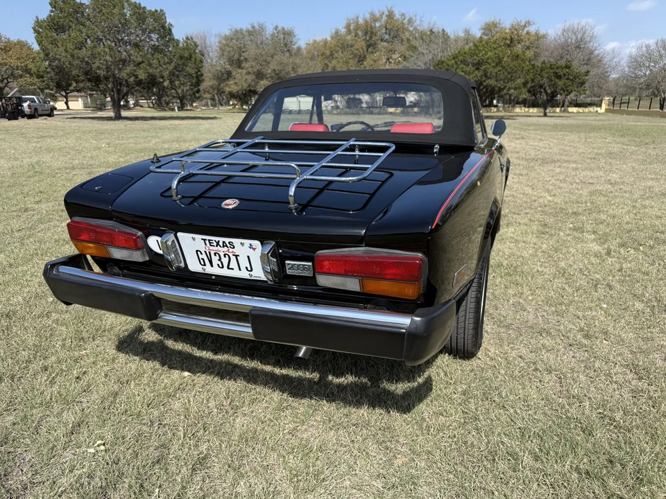 1982 Fiat 124 Sport Spider - Image 8 of 31