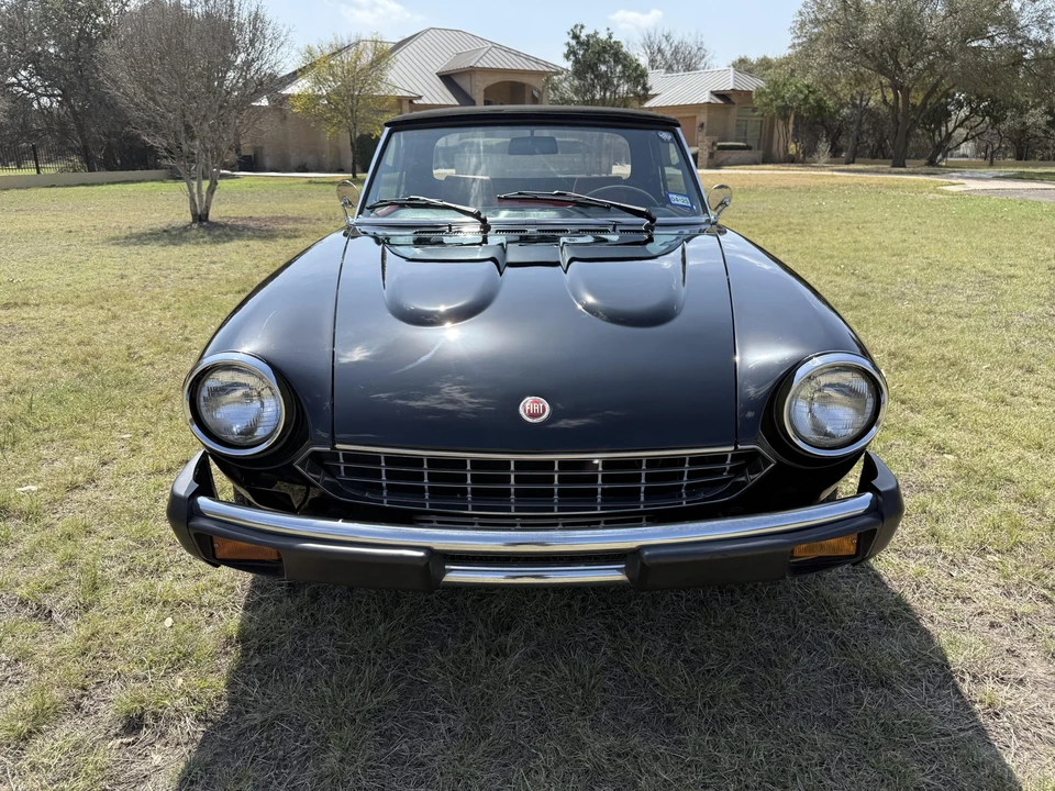 1982 Fiat 124 Sport Spider - Image 17 of 31