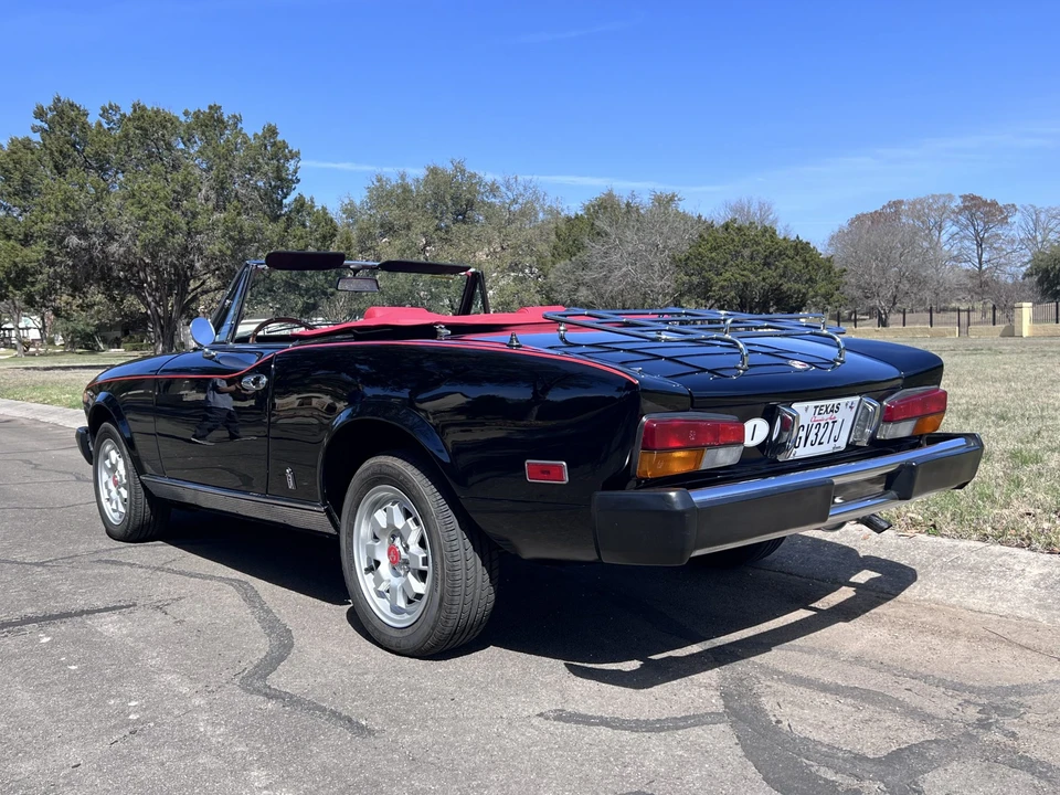 1982 Fiat 124 Sport Spider - Image 27 of 31
