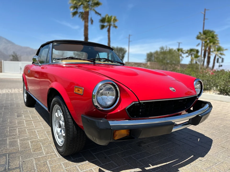 1982 Fiat 124 Sport Spider - Image 8 of 31