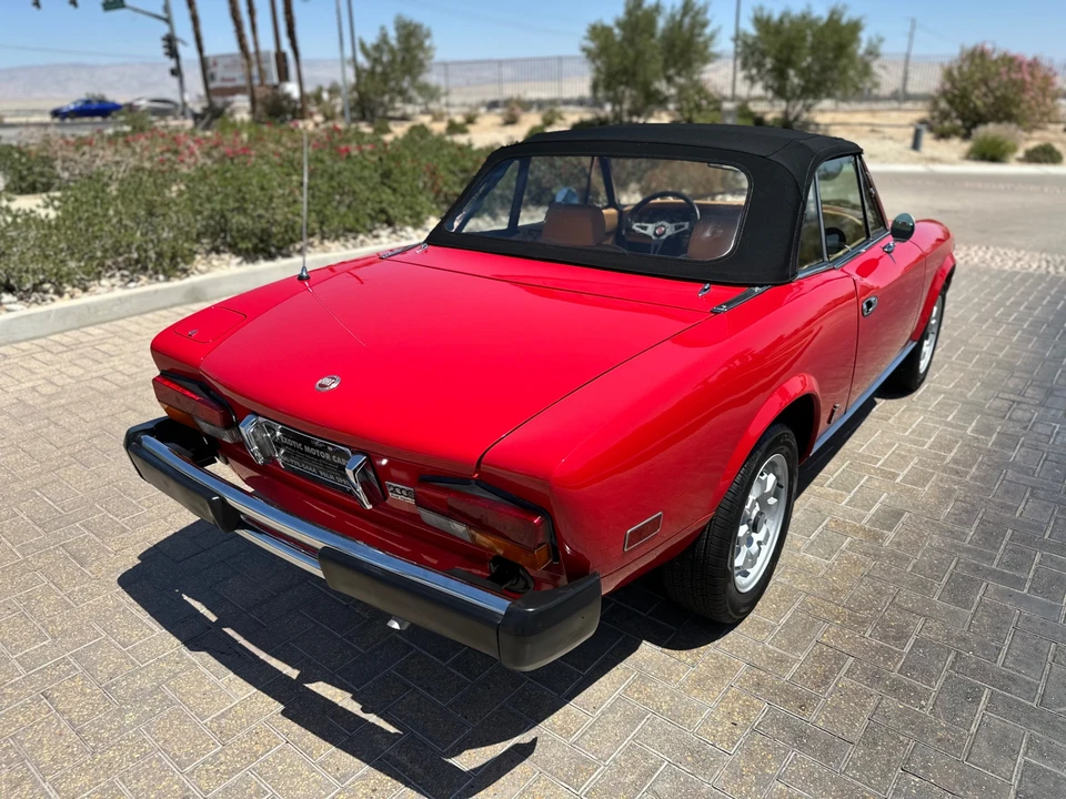 1982 Fiat 124 Sport Spider - Image 12 of 31