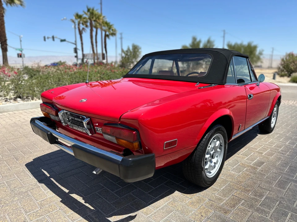 1982 Fiat 124 Sport Spider - Image 11 of 31