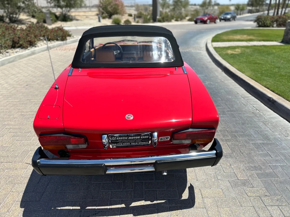 1982 Fiat 124 Sport Spider - Image 15 of 31