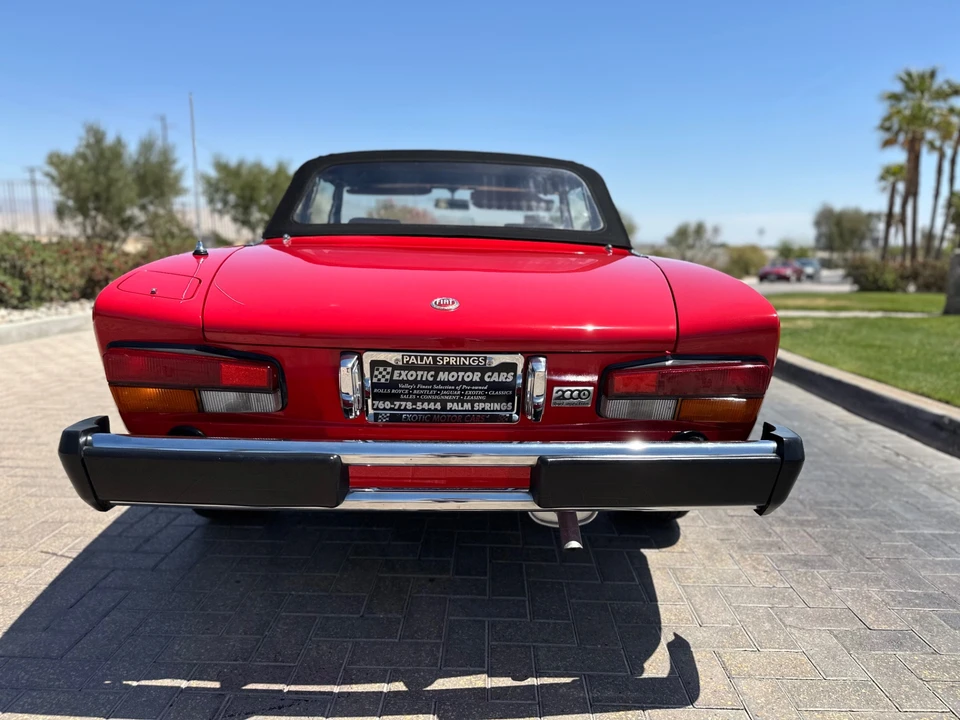 1982 Fiat 124 Sport Spider - Image 16 of 31