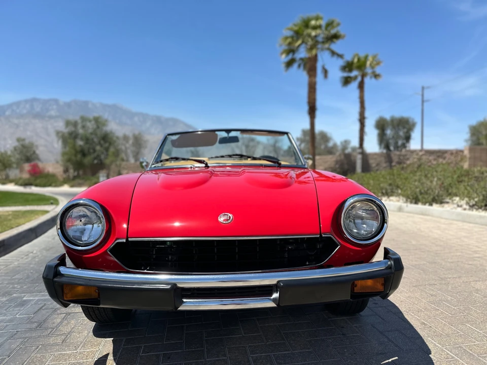 1982 Fiat 124 Sport Spider - Image 26 of 31