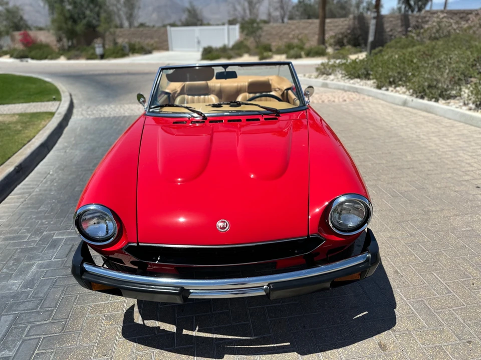 1982 Fiat 124 Sport Spider - Image 25 of 31