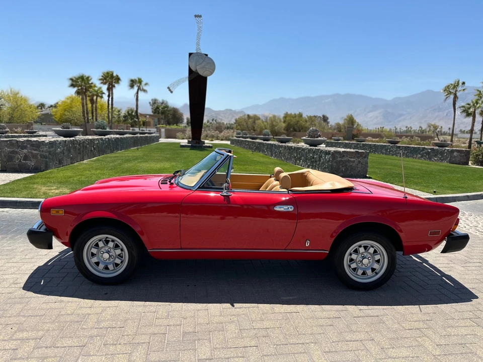 1982 Fiat 124 Sport Spider - Image 31 of 31