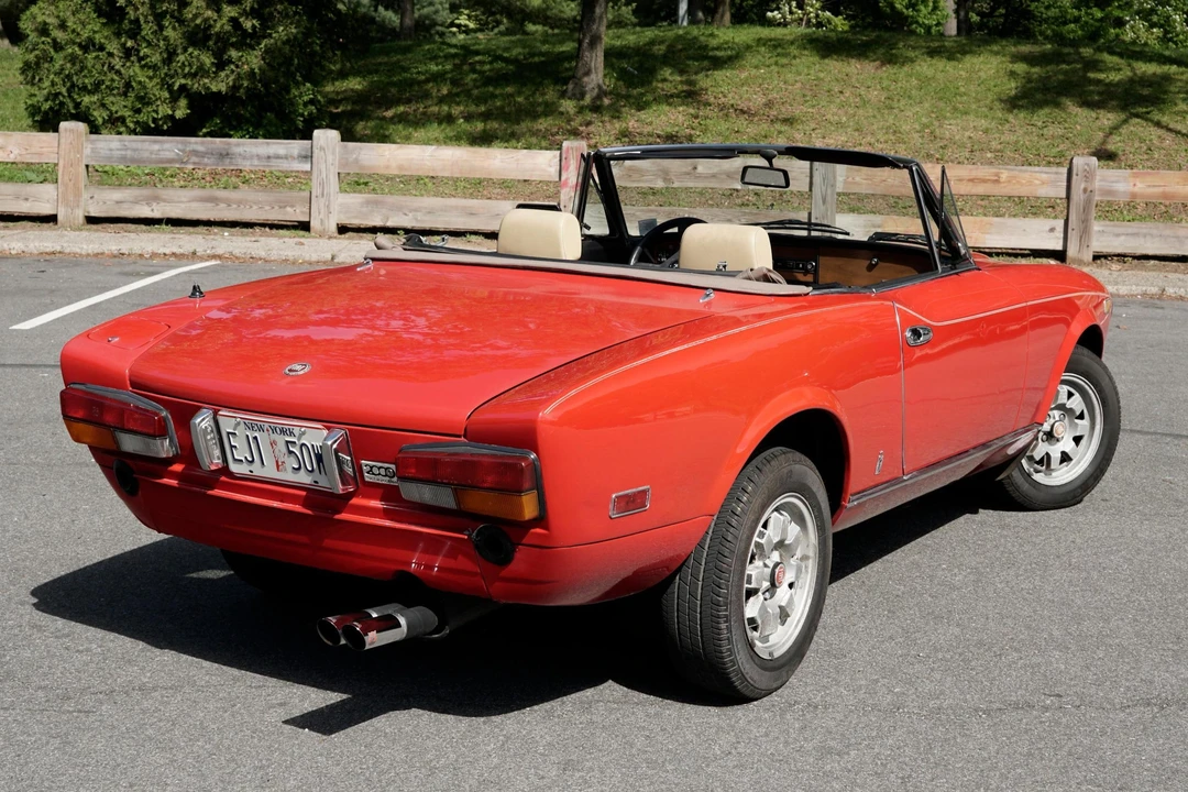 1982 Fiat 124 Sport Spider - Image 4 of 31