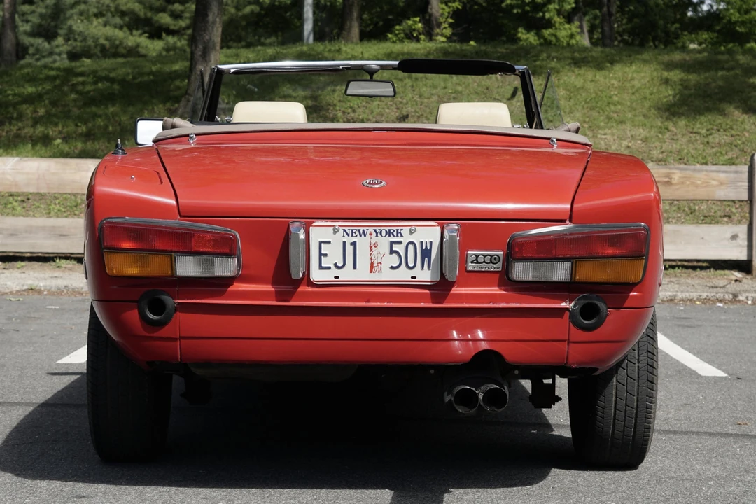 1982 Fiat 124 Sport Spider - Image 5 of 31