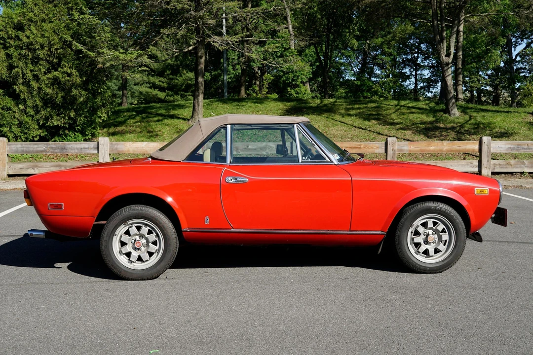 1982 Fiat 124 Sport Spider - Image 3 of 31