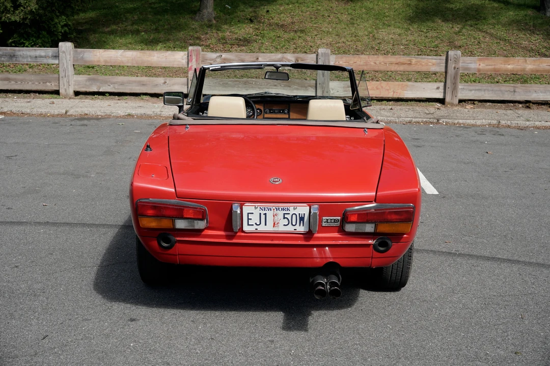 1982 Fiat 124 Sport Spider - Image 13 of 31