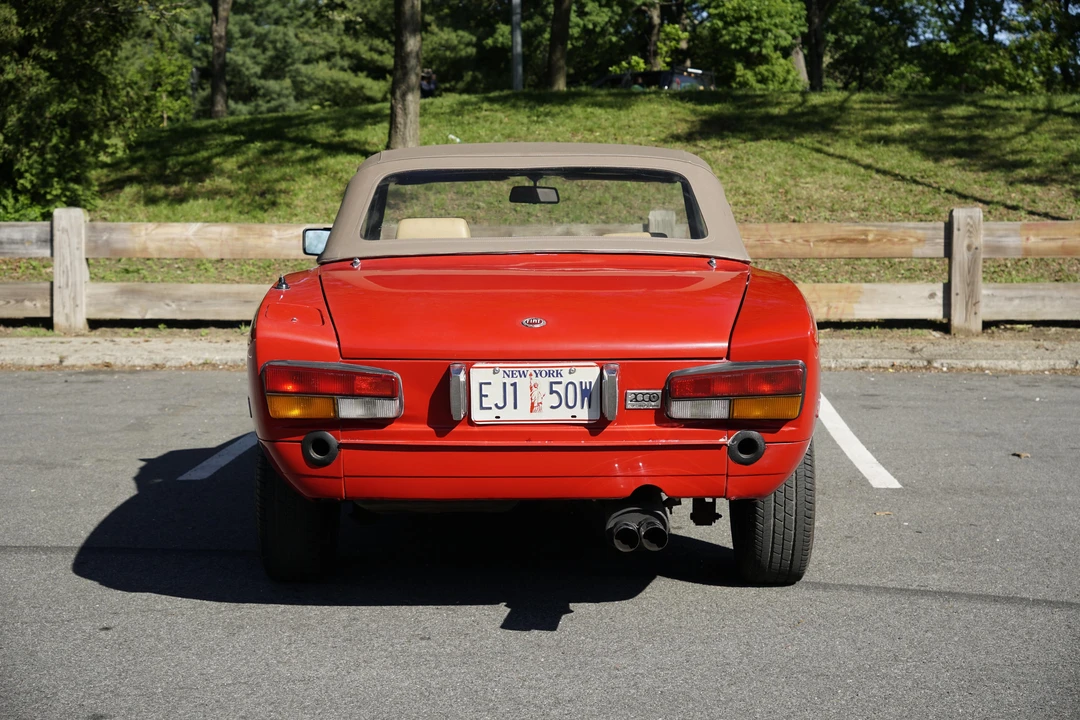 1982 Fiat 124 Sport Spider - Image 31 of 31