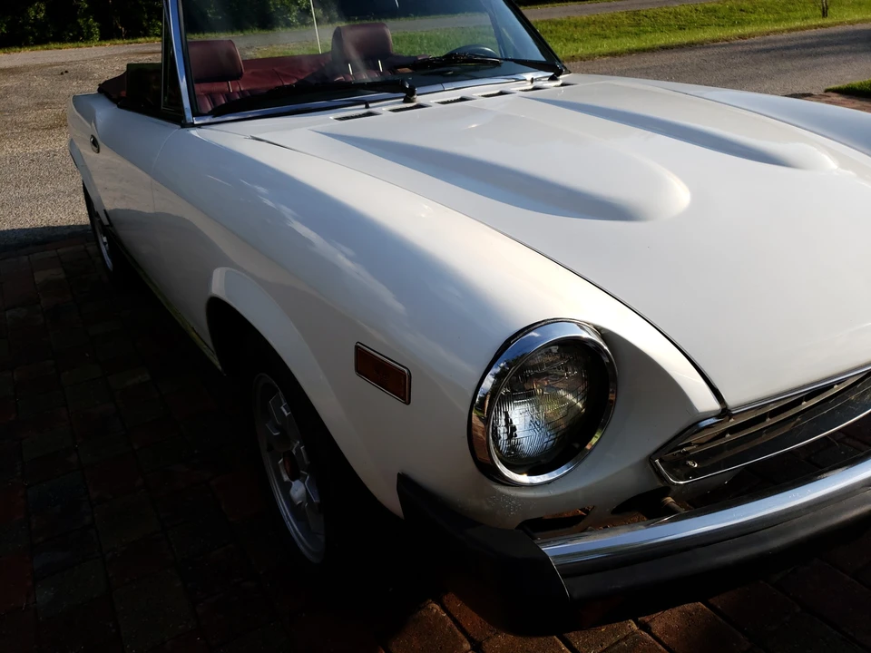 1982 Fiat 124 Sport Spider - Image 15 of 31