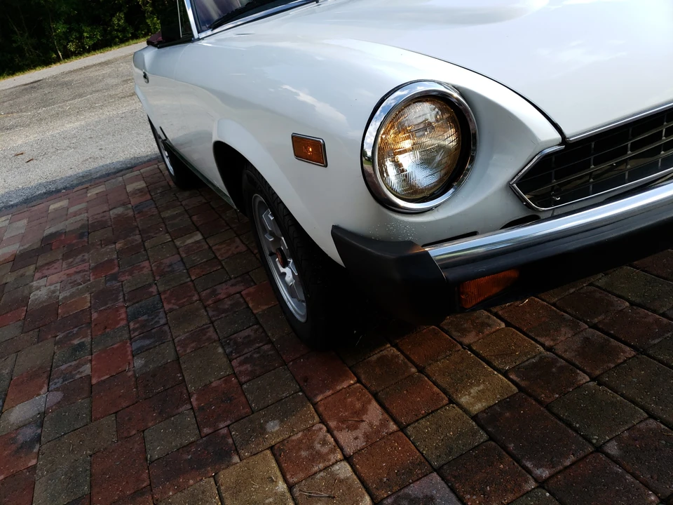 1982 Fiat 124 Sport Spider - Image 18 of 31