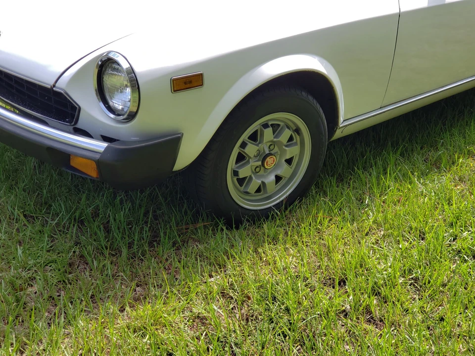 1982 Fiat 124 Sport Spider - Image 30 of 31