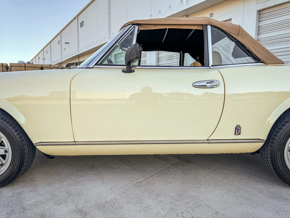 1982 Fiat 124 Sport Spider - Image 17 of 31
