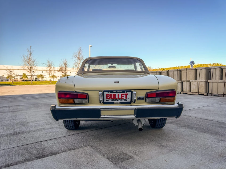 1982 Fiat 124 Sport Spider - Image 12 of 31