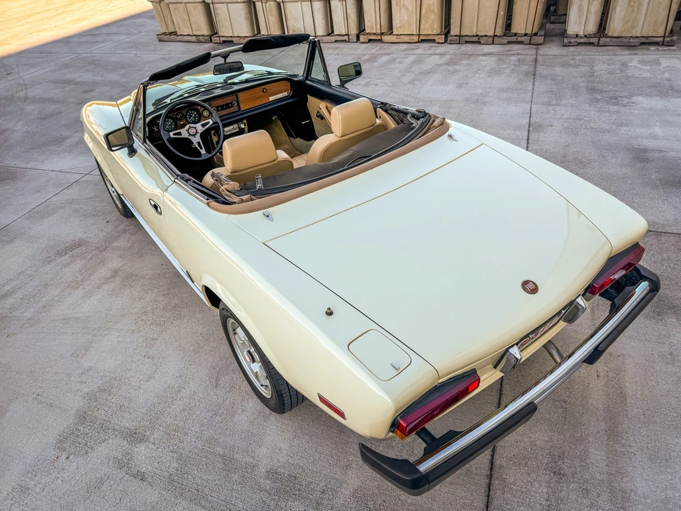 1982 Fiat 124 Sport Spider - Image 4 of 31