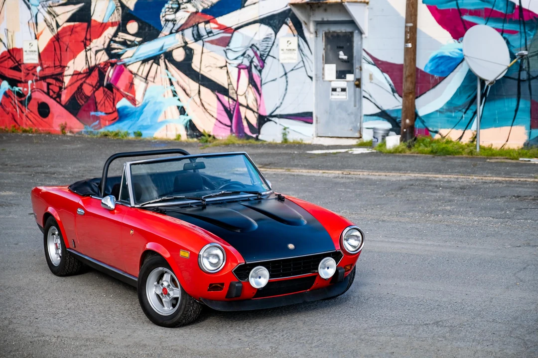 1982 Fiat 124 Sport Spider - Image 28 of 31