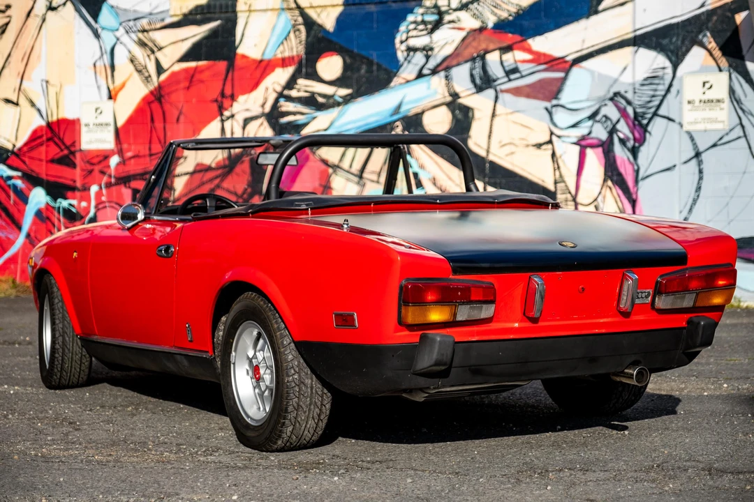 1982 Fiat 124 Sport Spider - Image 18 of 31