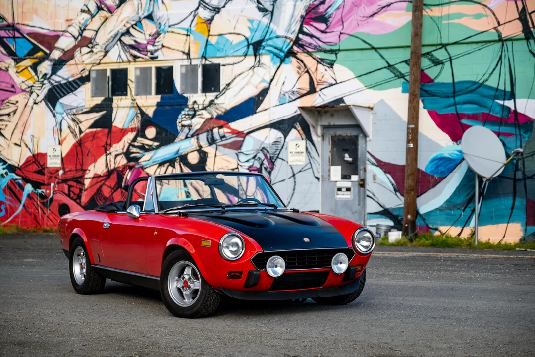 1982 Fiat 124 Sport Spider - Image 27 of 31