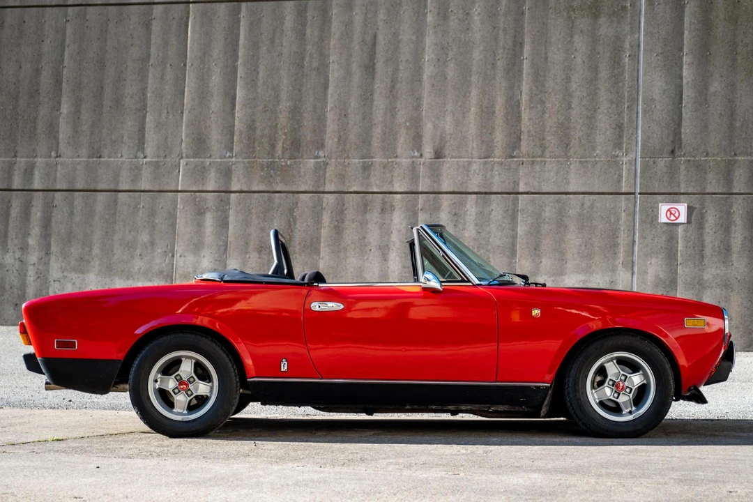 1982 Fiat 124 Sport Spider - Image 3 of 31