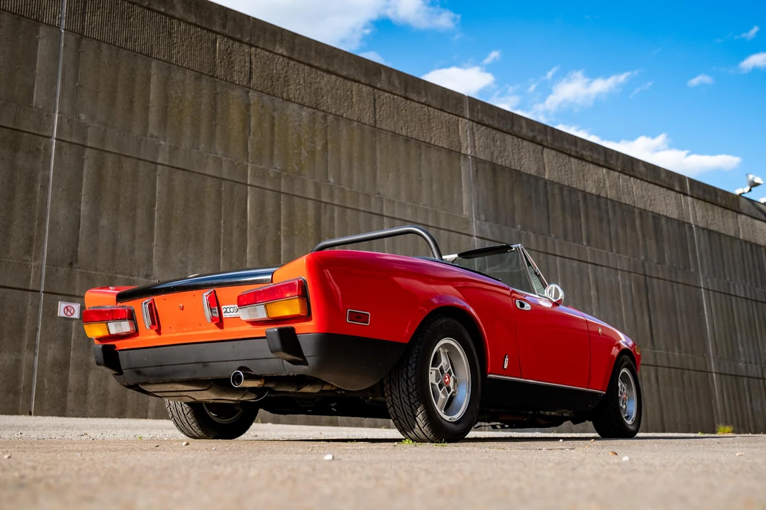 1982 Fiat 124 Sport Spider - Image 21 of 31