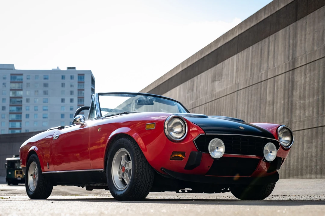 1982 Fiat 124 Sport Spider - Image 24 of 31