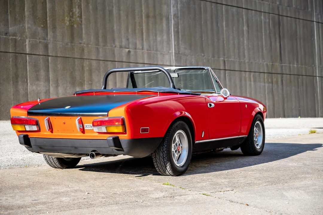 1982 Fiat 124 Sport Spider - Image 20 of 31
