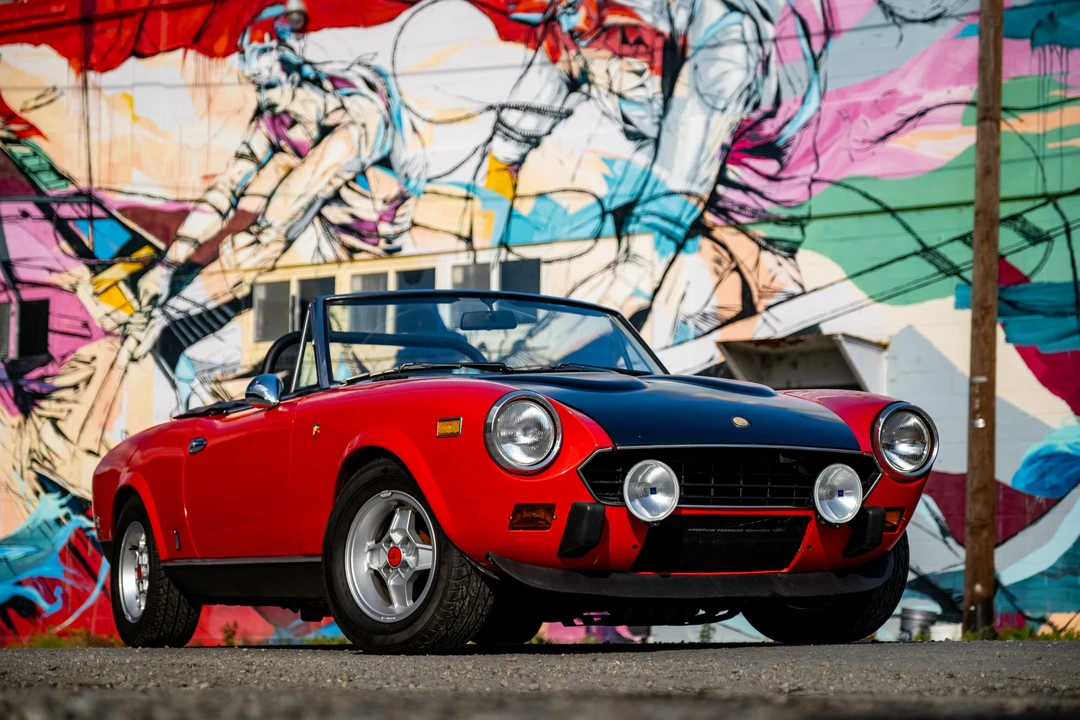1982 Fiat 124 Sport Spider - Image 26 of 31