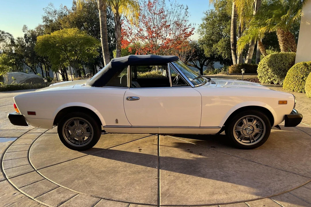 1982 Fiat 124 Sport Spider - Image 3 of 31