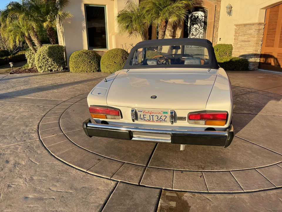 1982 Fiat 124 Sport Spider - Image 10 of 31